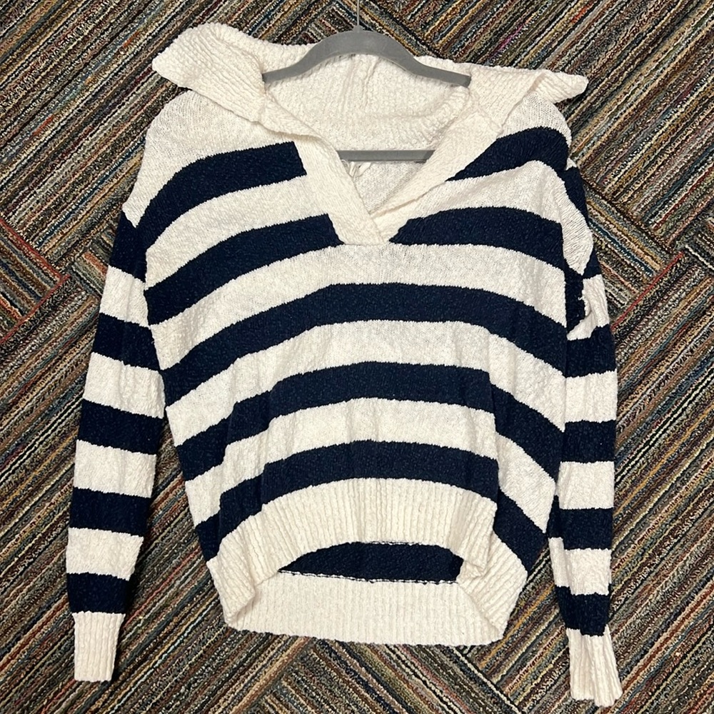 White and navy striped knit sweater